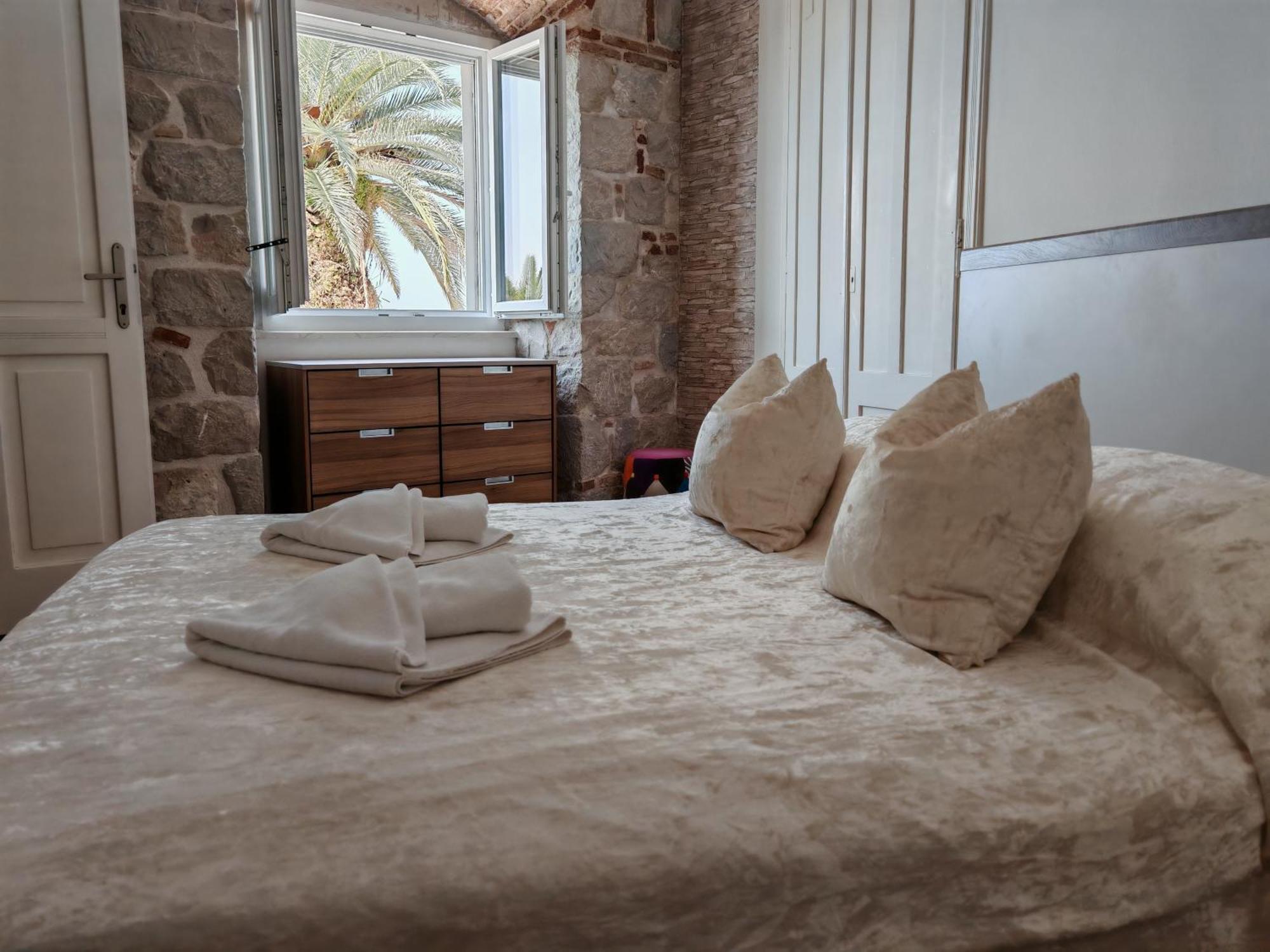Apartment Luxury Riva With A Magnificient View *